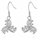 Boucles d'oreilles hélices serties d'oxyde de zirconium argenté