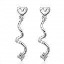 Boucles d'oreilles torsadées coeur oxyde de zirconium argenté