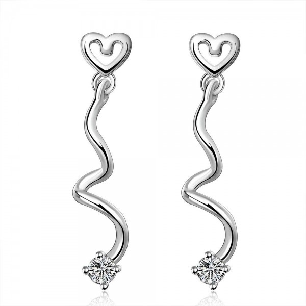Boucles d'oreilles torsadées coeur oxyde de zirconium argenté