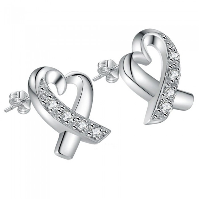 Boucles d'oreilles coeur serties d'oxyde de zirconium argenté