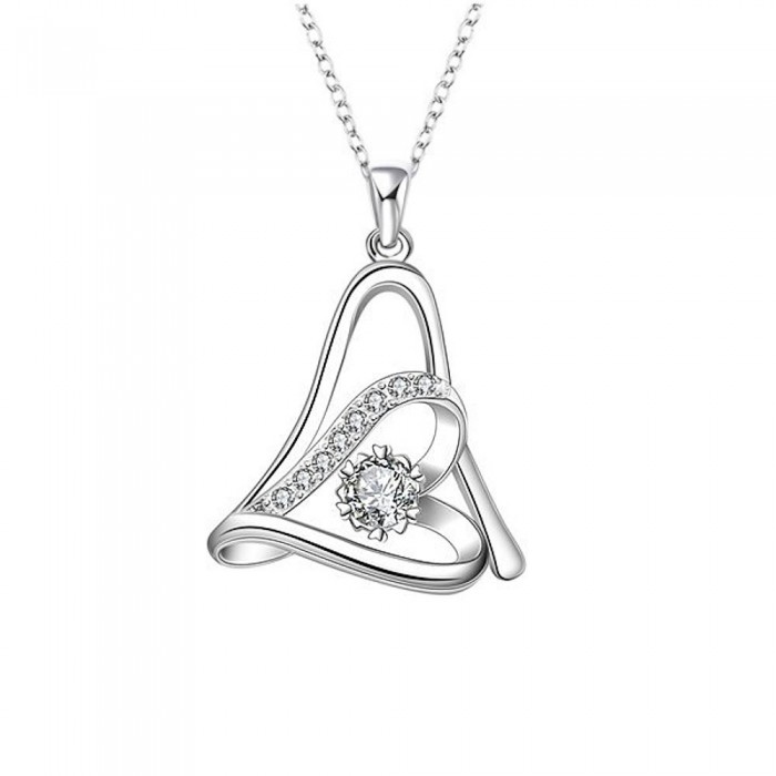 Collier coeur sur le côté triangle serti d'oxyde de zirconium argenté