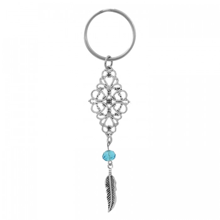 Porte-clés losange filigrane perle à facette bleue et plume pendante argenté