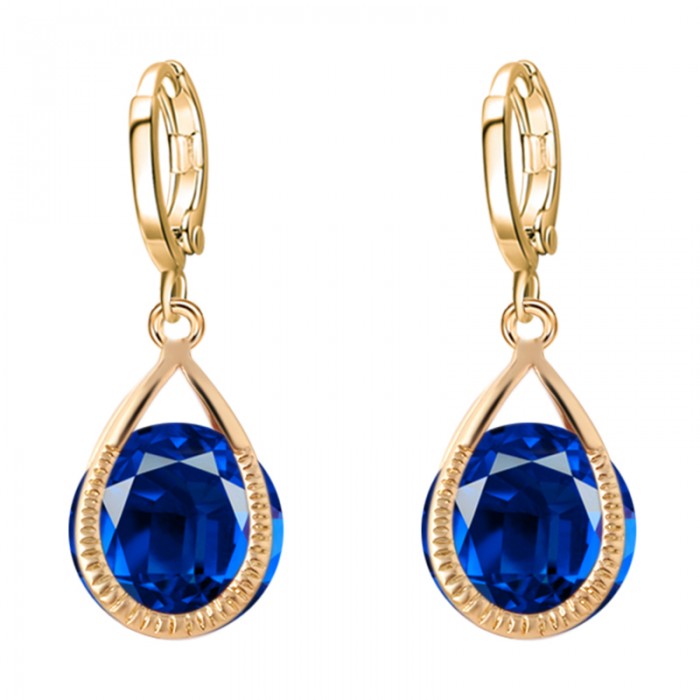 Boucles d'oreilles anneaux tombantes oxyde de zirconium doré