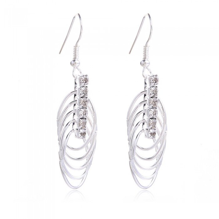 Boucles d'oreilles argentées anneaux et strass