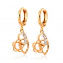 Boucles d'oreilles fleur marguerite oxyde de zirconium doré